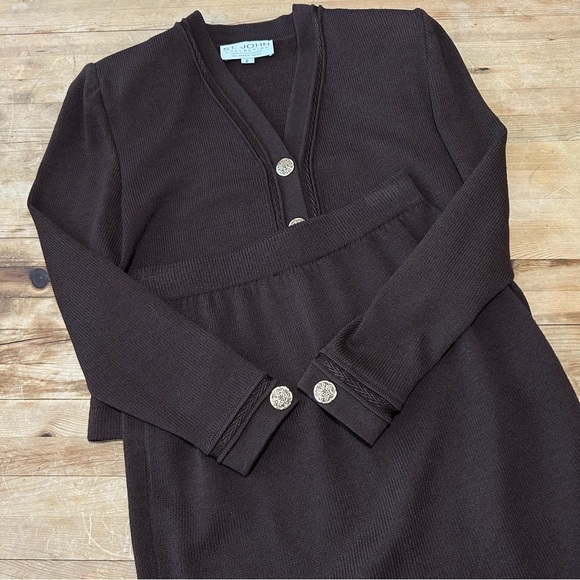 St. John Collection Marie Gray Skirt Suit 2 - Picture 5 of 6